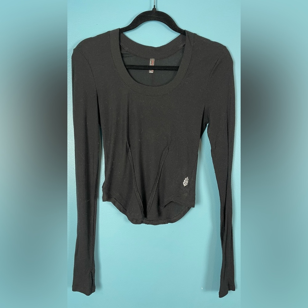 FREE PEOPLE MOVEMENT WINNERS CIRCLE TOP SIZE MEDIUM